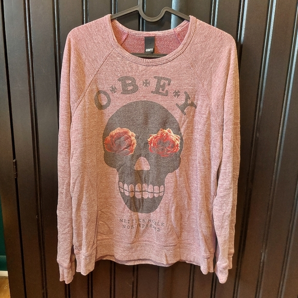 🌱 Obey Crewneck Sweater - Picture 1 of 4
